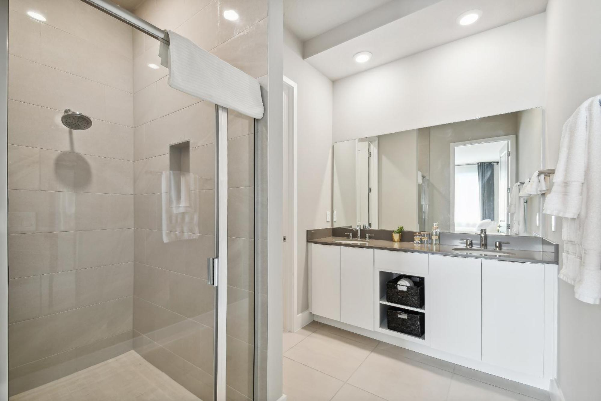 Apartment Stunning New Close To World *