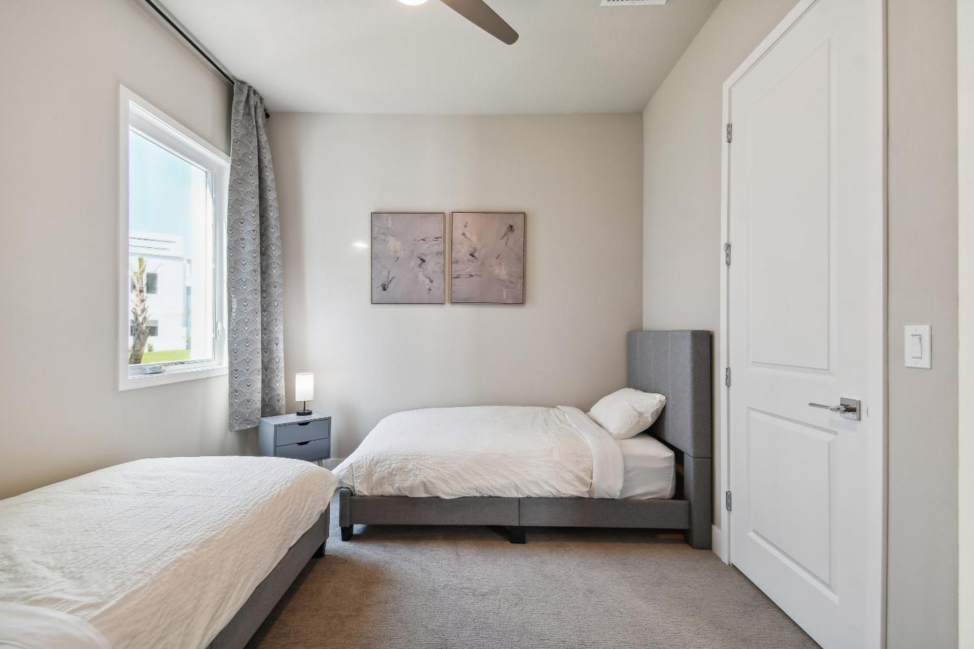 Stunning New Close To World Apartment
