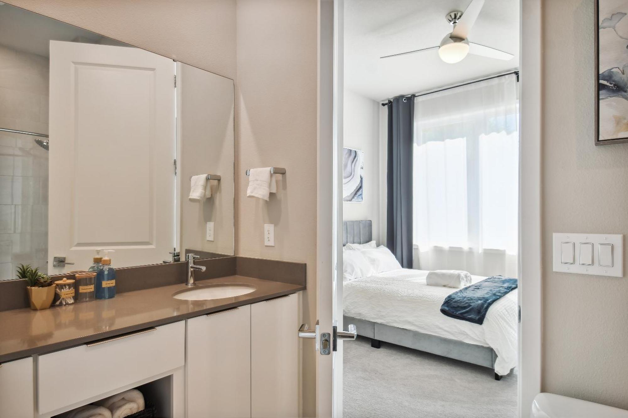 Apartment Stunning New Close To World
