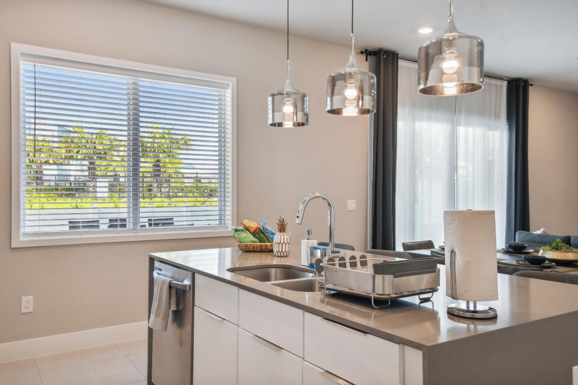 Apartment Stunning New Close To World